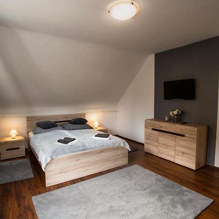 Szitakoeto Apartman Eger Ngoại thất bức ảnh